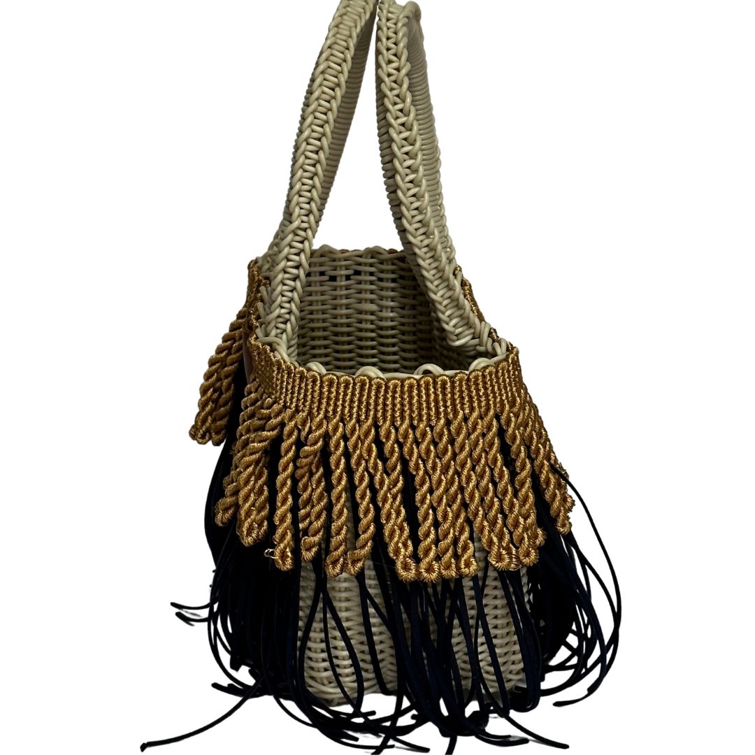 Bolsa Fringe Mini color crema con flecos color azul Marino y flecos dorados