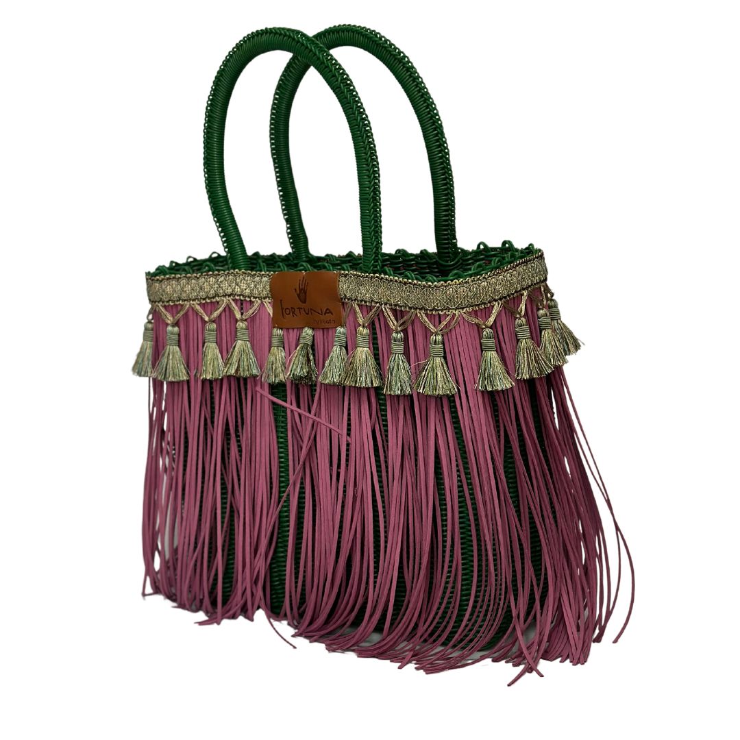 Bolsa Fringe Mediana color verde con flecos color morado y borlas color verde