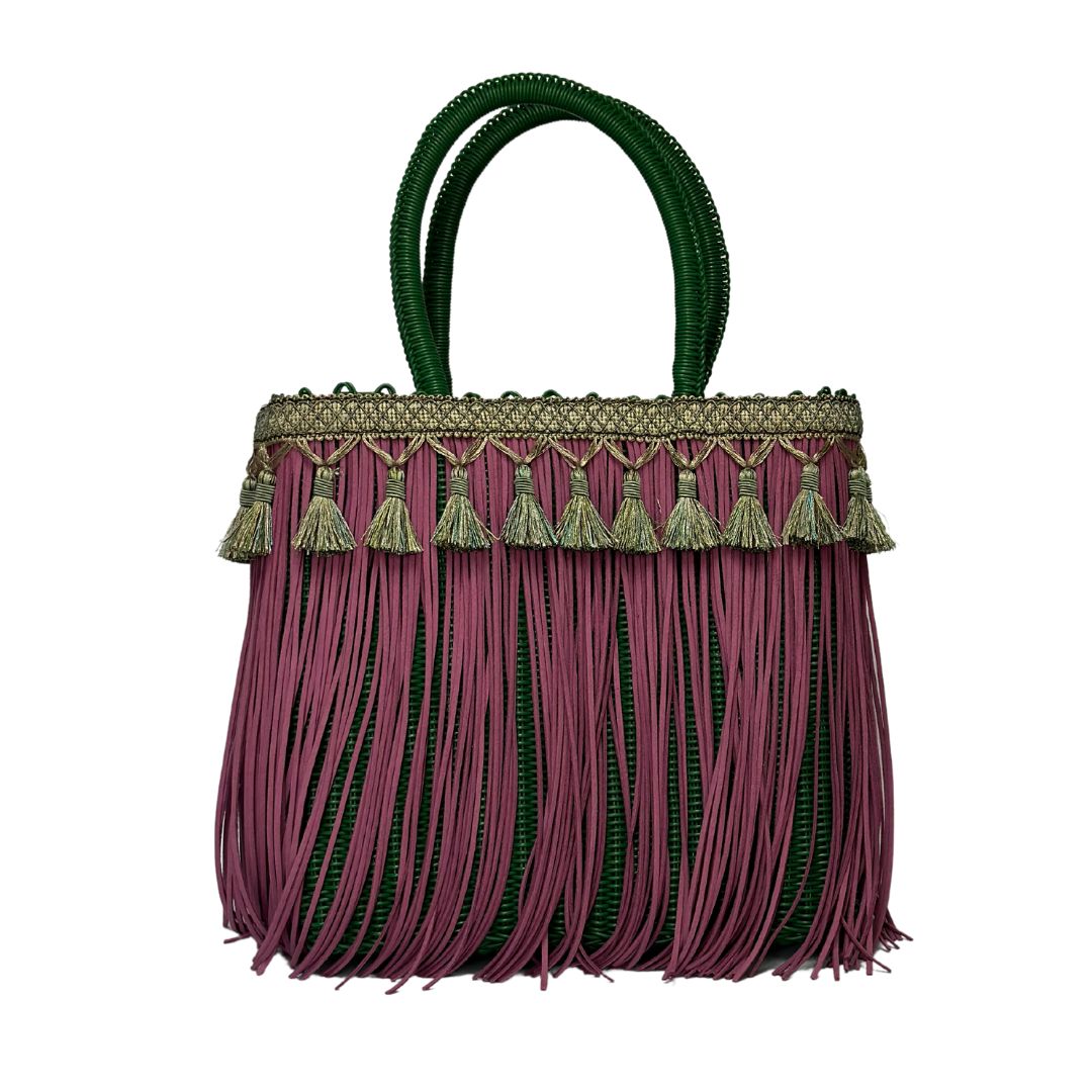 Bolsa Fringe Mediana color verde con flecos color morado y borlas color verde