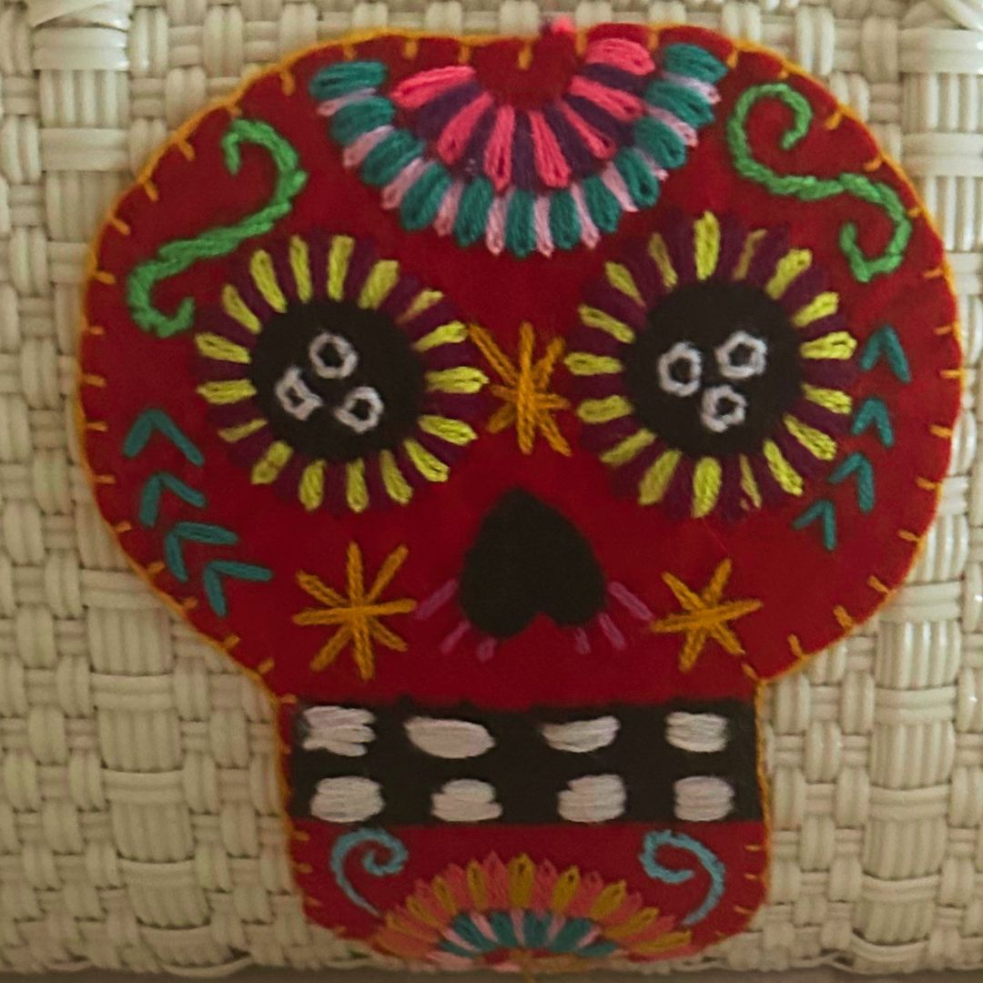 Bolsa Calavera mediana Color Crema