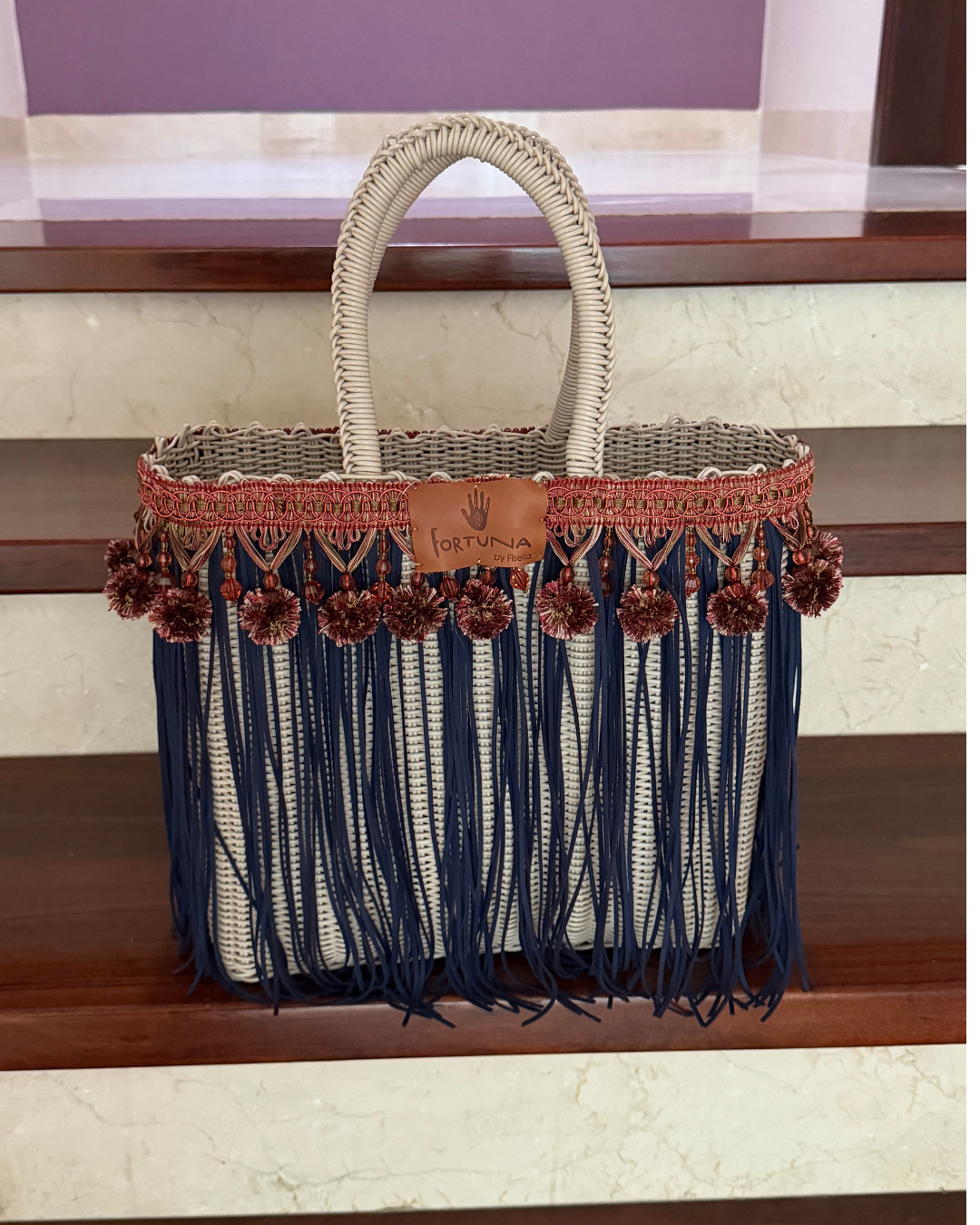 Bolsa Fringe Mediana  flecos Azules y Pompones / Fortuna by Fisella