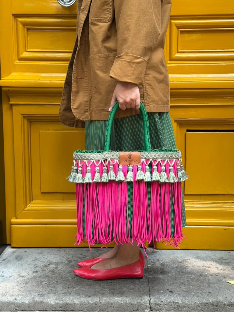 Bolsa Fringe Mediana Verde con  Fucsia